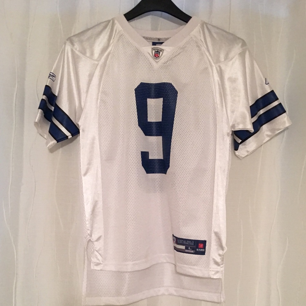 Tony Romo Jersey - Picture 2 of 3
